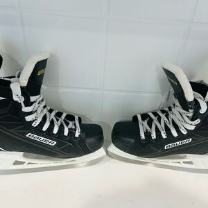 2015 Bauer Supreme 140 Hockey Skates Size 4 (new)